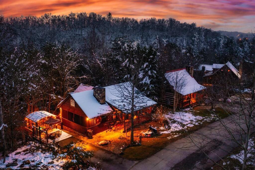 Lazy Fox Hideout Villa Sevierville Exterior photo